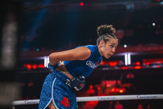 Tammara Thibeault during her boxing bout against Mary Casamassa