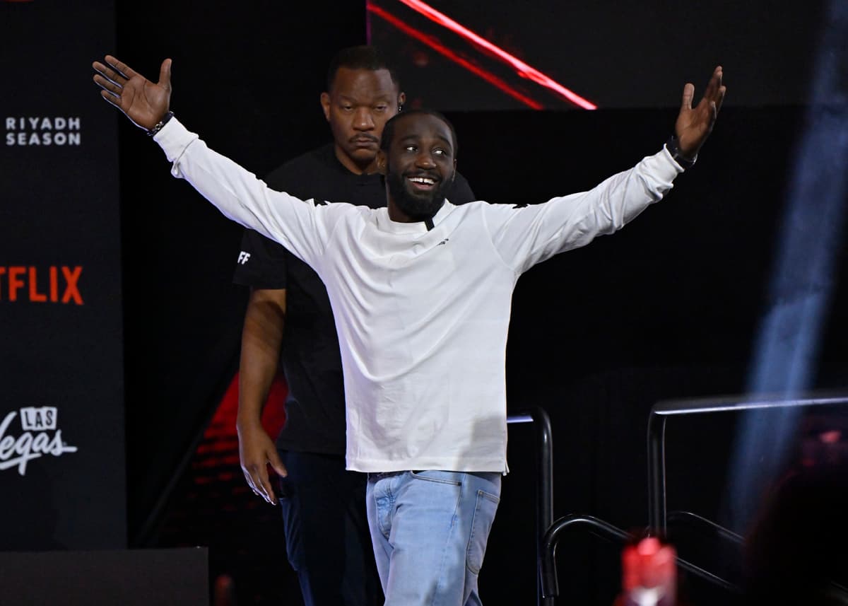 Terence Crawford makes his entrance at the press conference