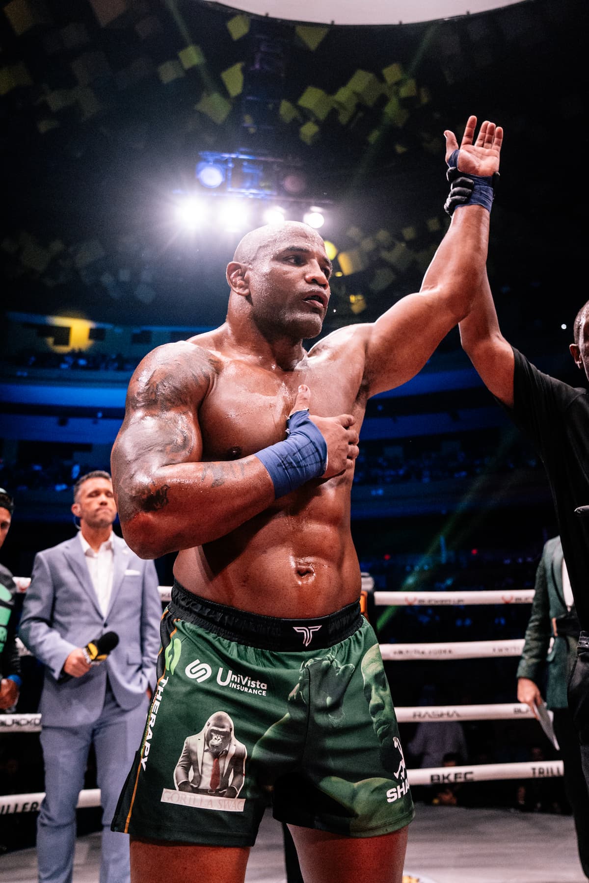 Yoel Romero defeats Theo Doukas during their bare-knuckle boxing bout