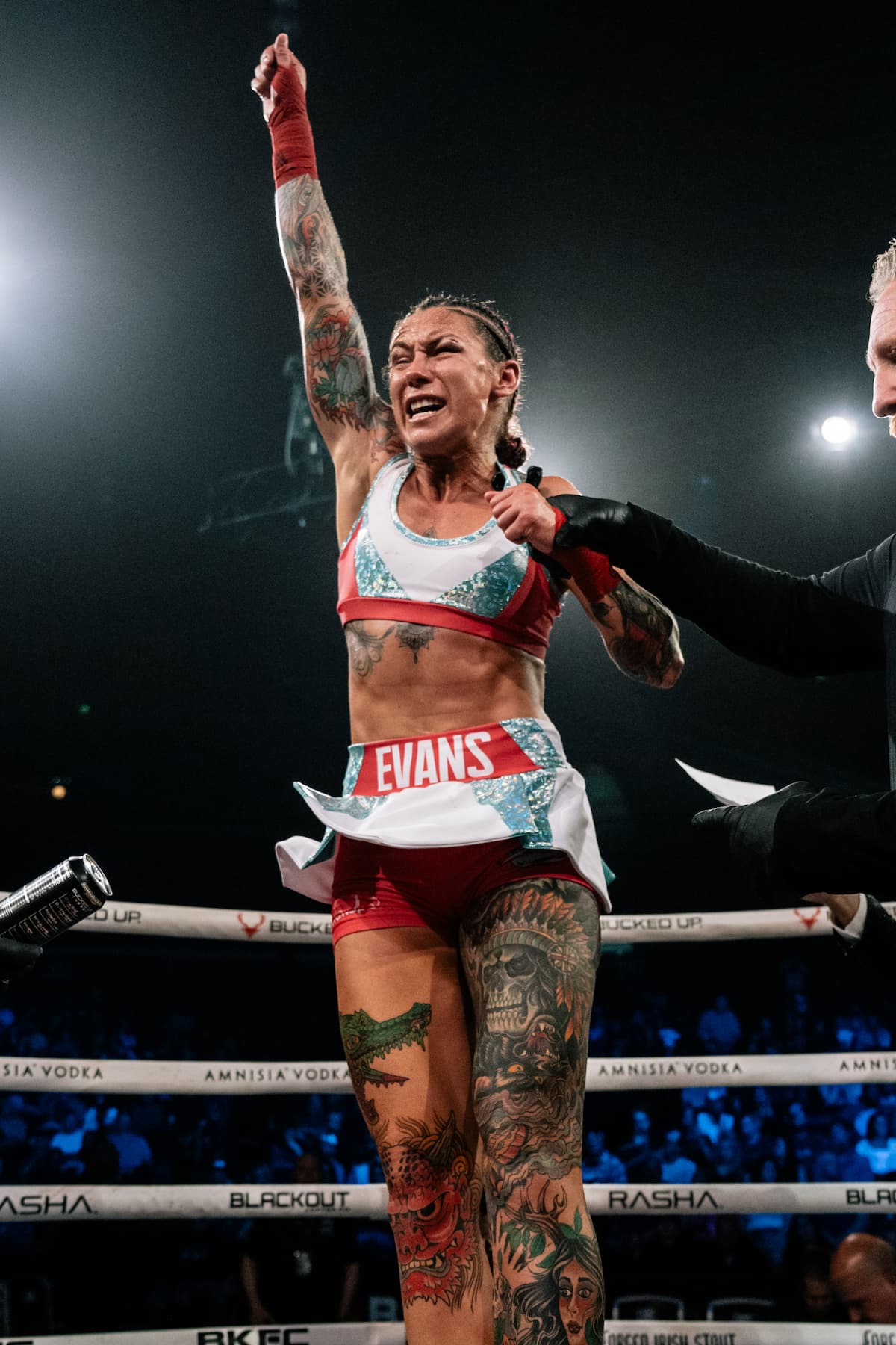 Brooke Evans defeats Marisol Ruelas