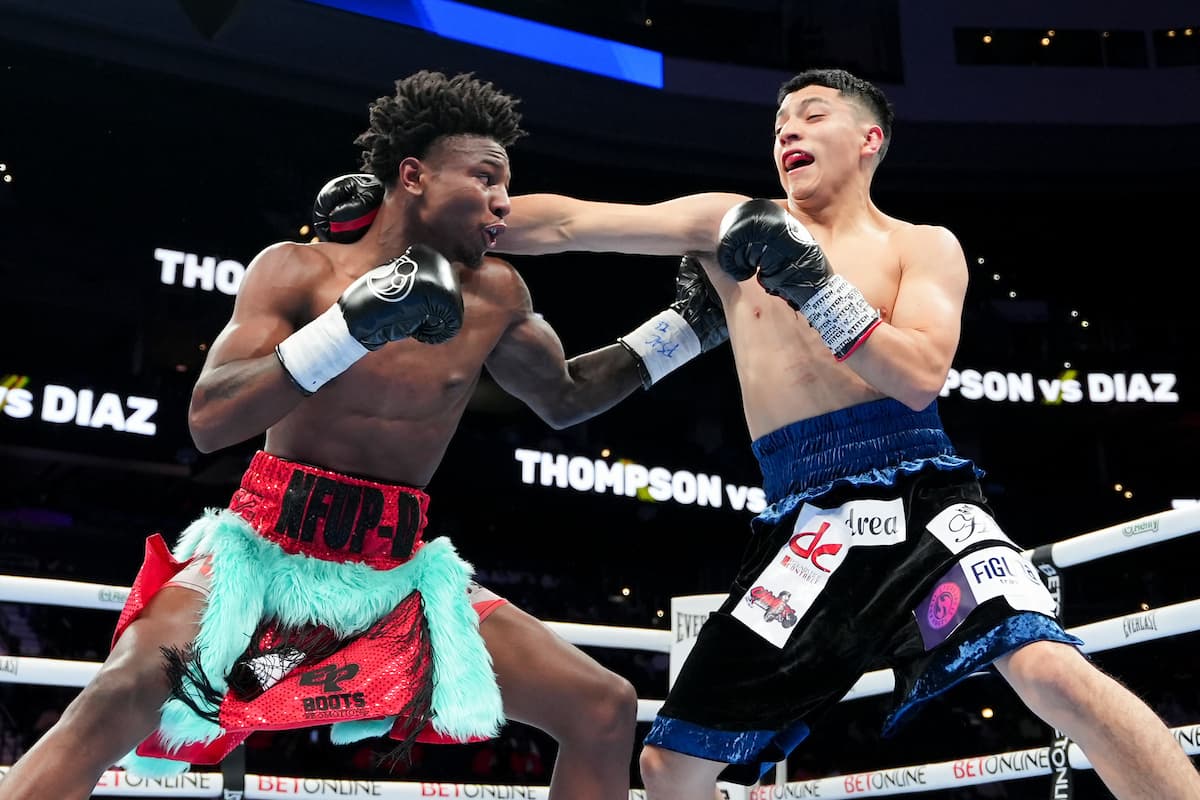 Dennis Thompson and Sean Diaz during their bout