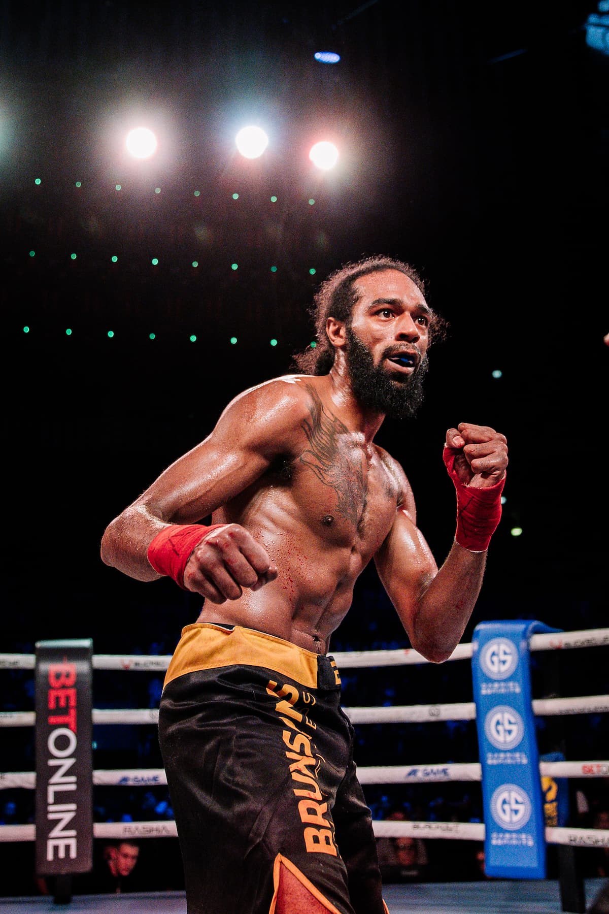 James Brown during his bout against Dan Chapman