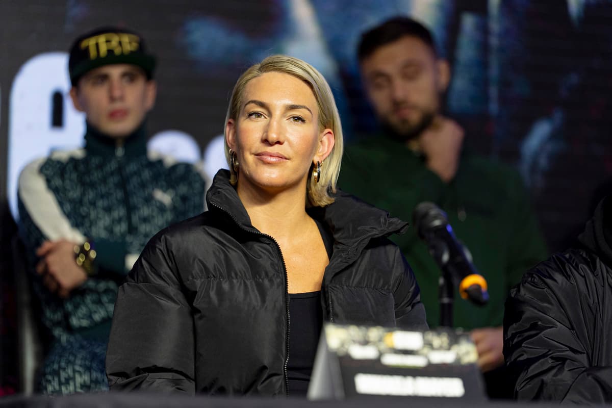 Photos: Mary Spencer and Mikaela Mayer face off in Montreal Photos: Mary Spencer and Mikaela Mayer face off in Montreal