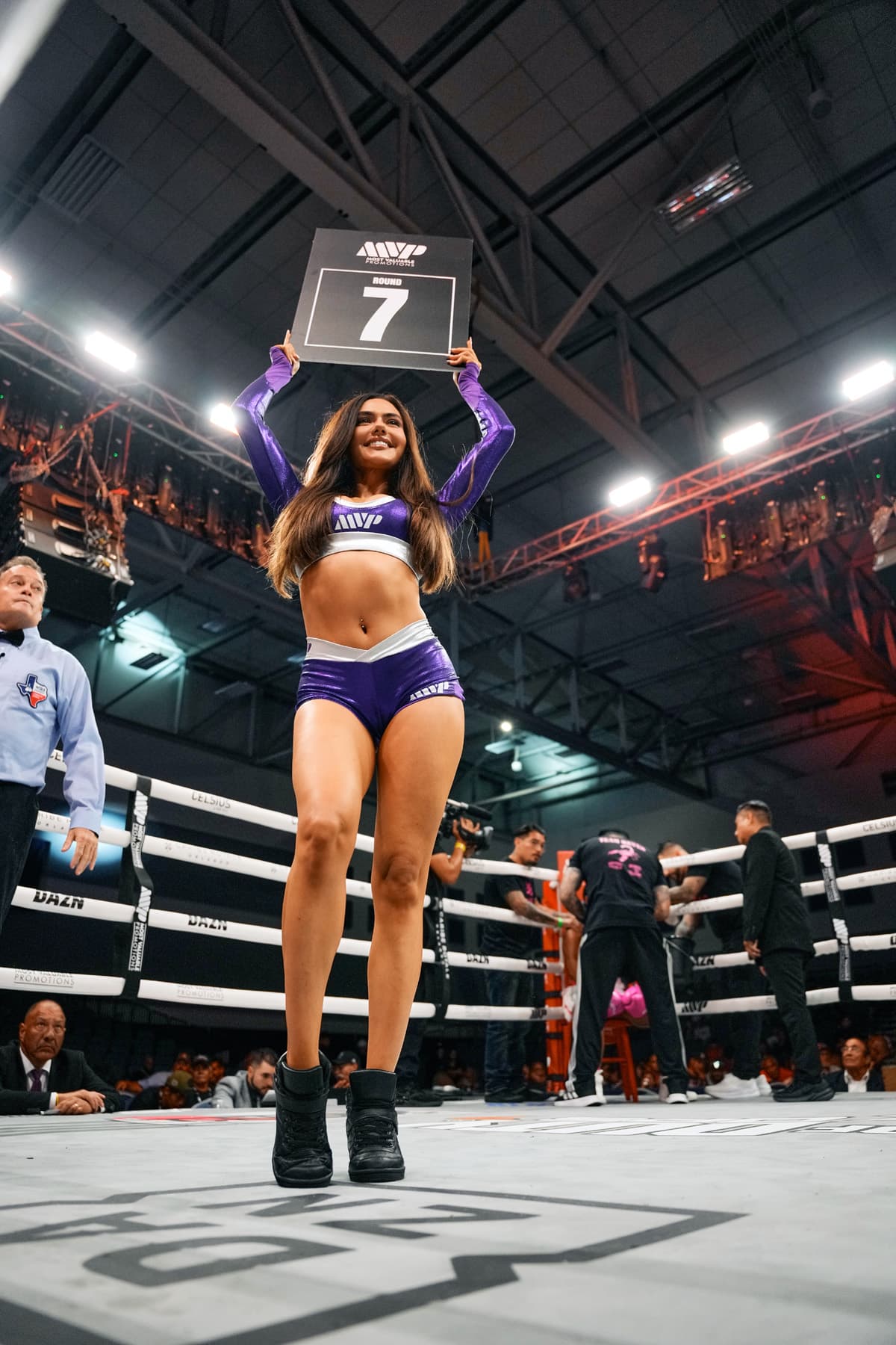 MVP ring girl Raphaela Milagres