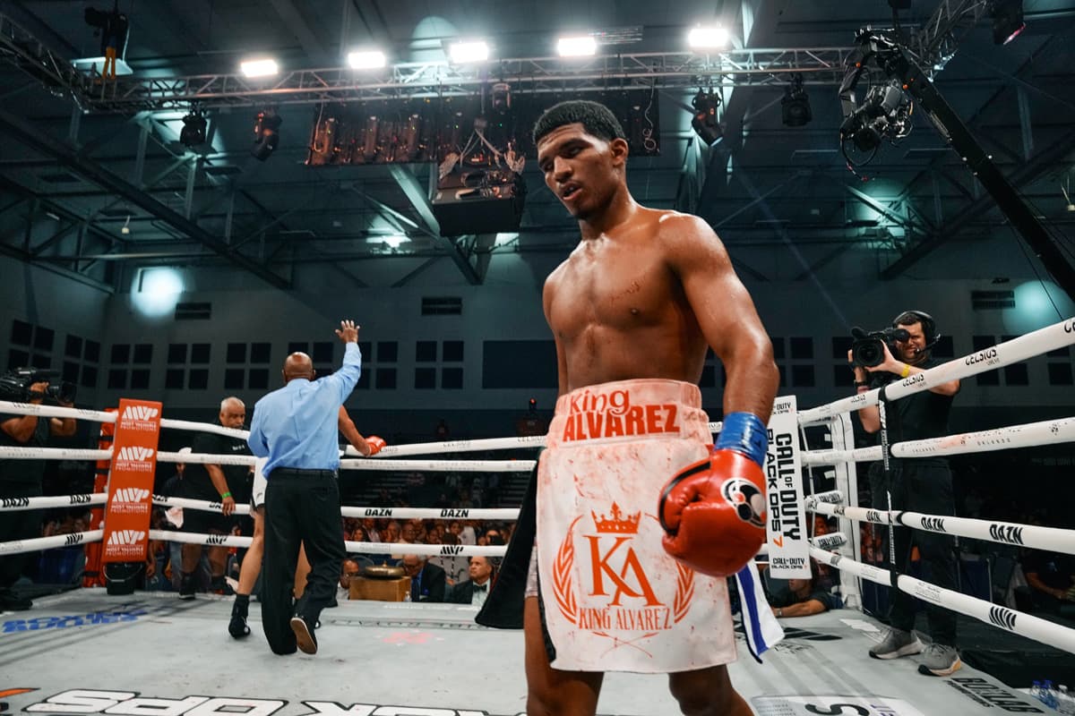 Ronny Alvarez during his bout against Bruno Pola