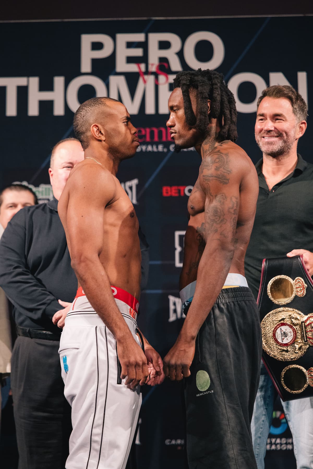 Yoelvis Gomez and Antraveous Ingram face off