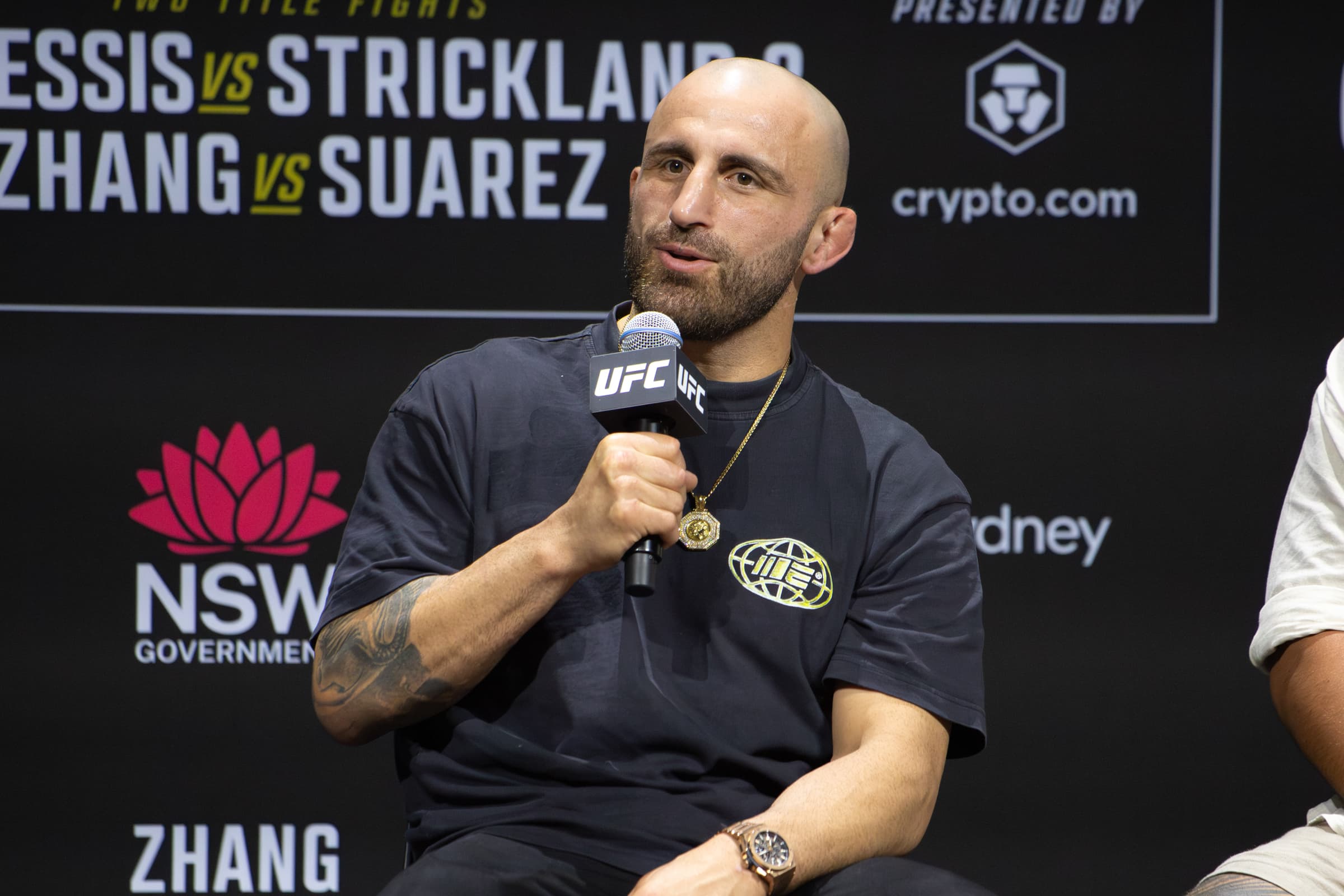 UFC 325 in Sydney: Volkanovski faces Lopes in rematch