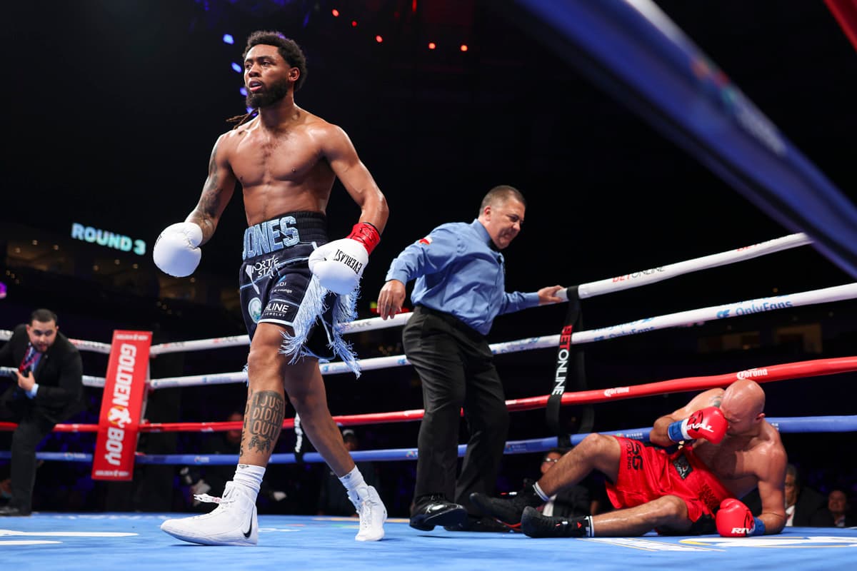 Amari Jones knocks down Shady Gamhour