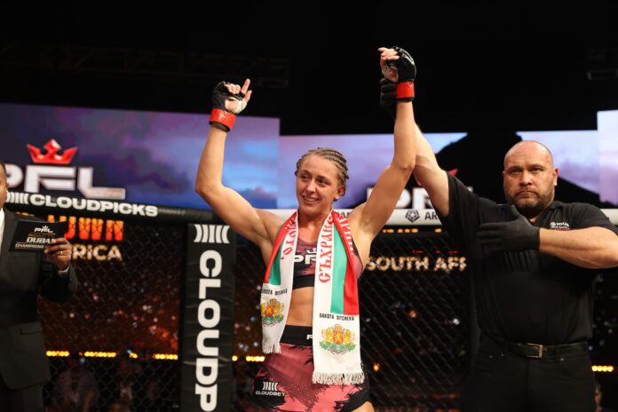 Dakota Ditcheva victorious over Sumiko Inaba at PFL Cape Town