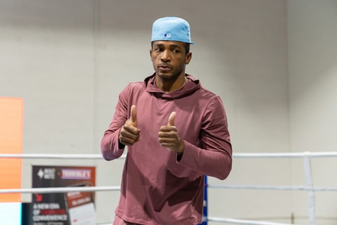 Erislandy Lara during the open workout