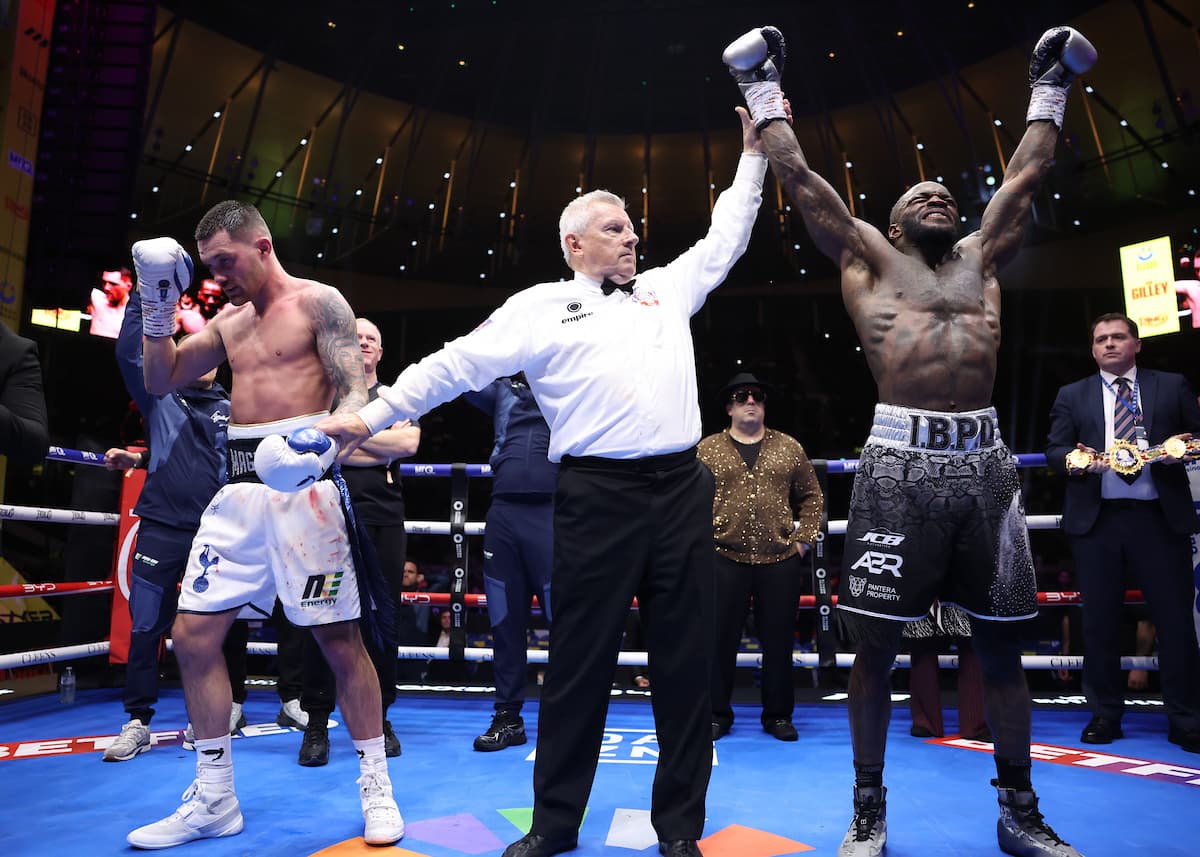Ishmael Davis defeats Sam Gilley during their boxing bout