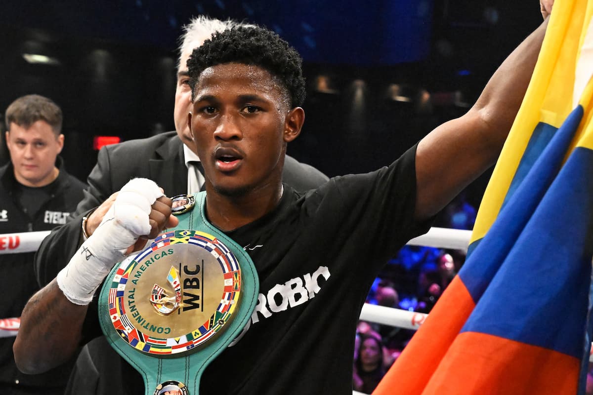 Jhon Orobio victorious over Xolisani Ndongeni
