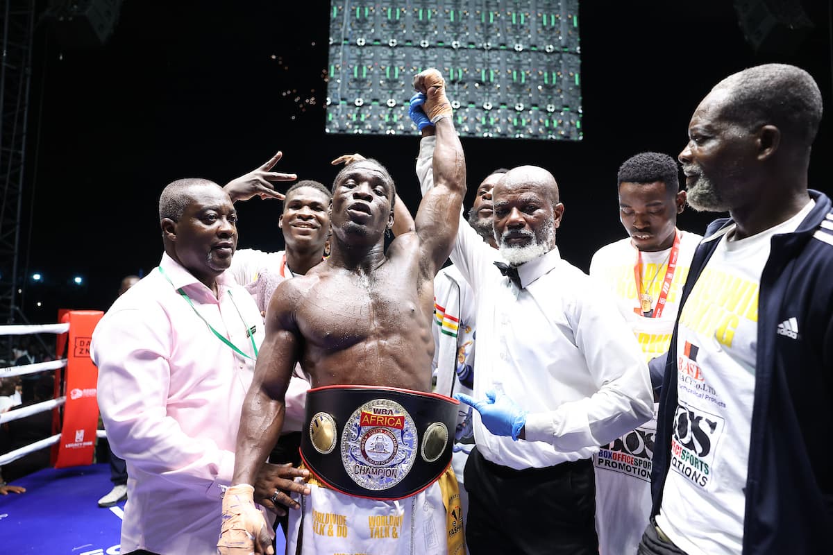 Jonathan Tetteh victorious Seth Gyimah during their bout