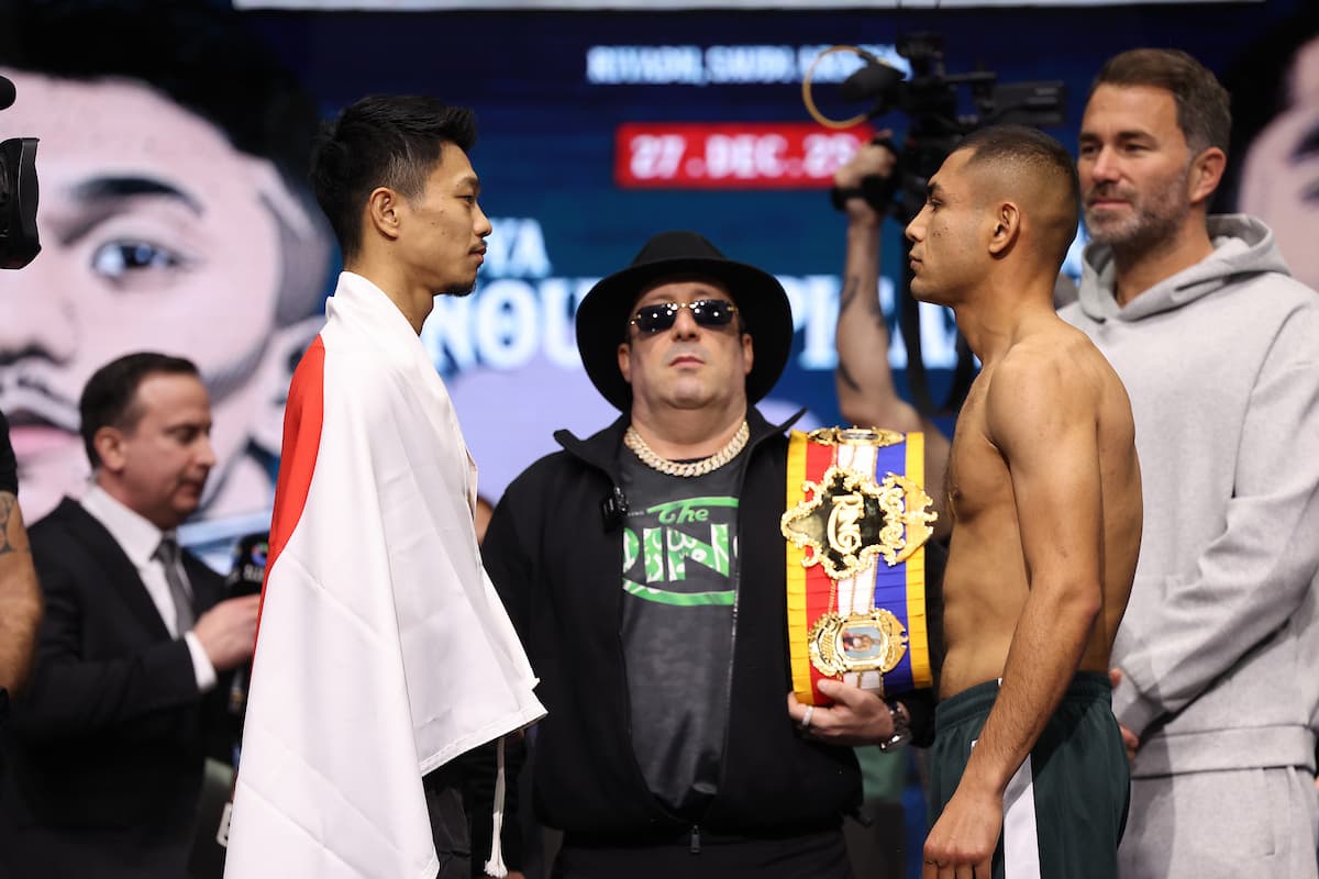 Junto Nakatani and Sebastian Hernandez Reyes face off