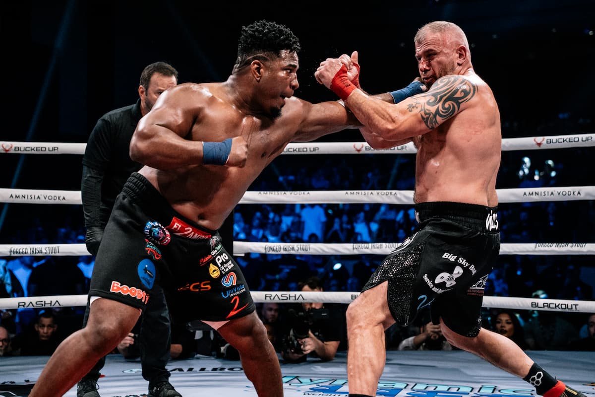 Leonardo Perdomo throws a jab during his bout against Corey Willis