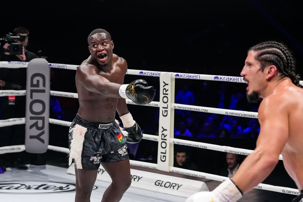 Michael Boapeah and Milos Cvjeticanin during their bout