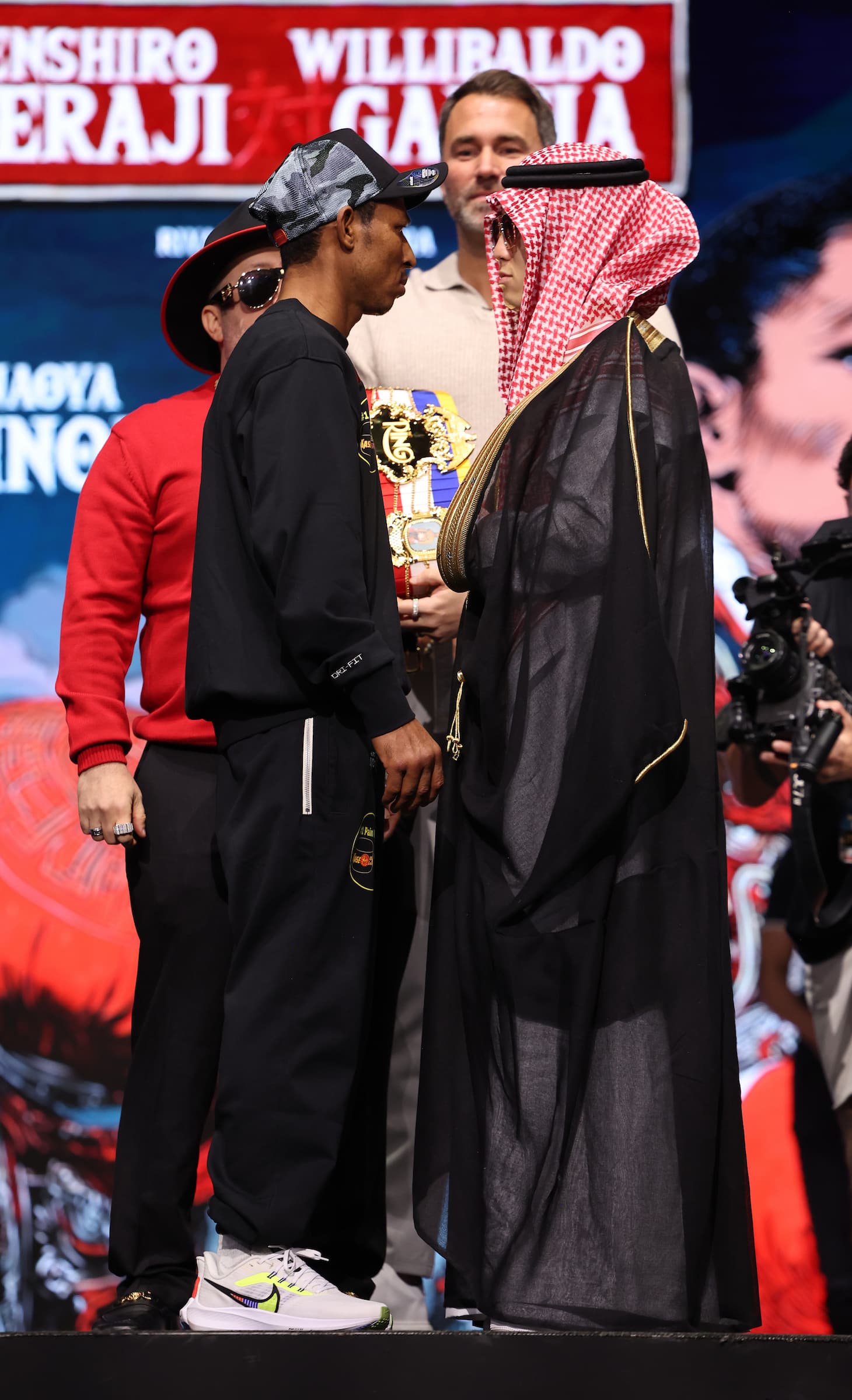 Willibaldo Garcia Perez and Kenshiro Teraji face off