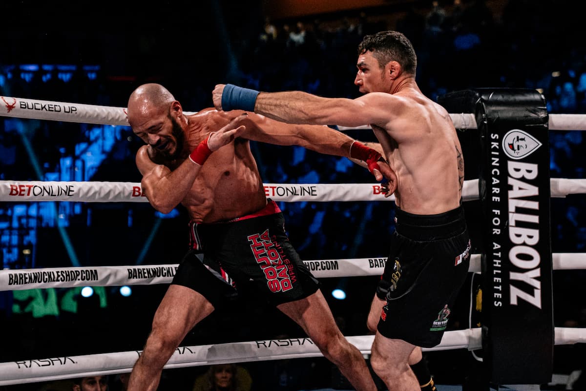 Joey Gambino throws a punch during his bout against Kurtis Ellis