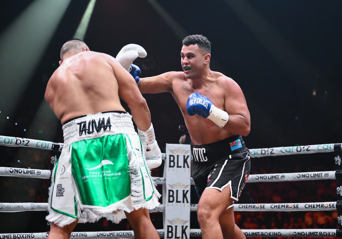 Stevan Ivic throws a punch during his bout against Liam Talivaa