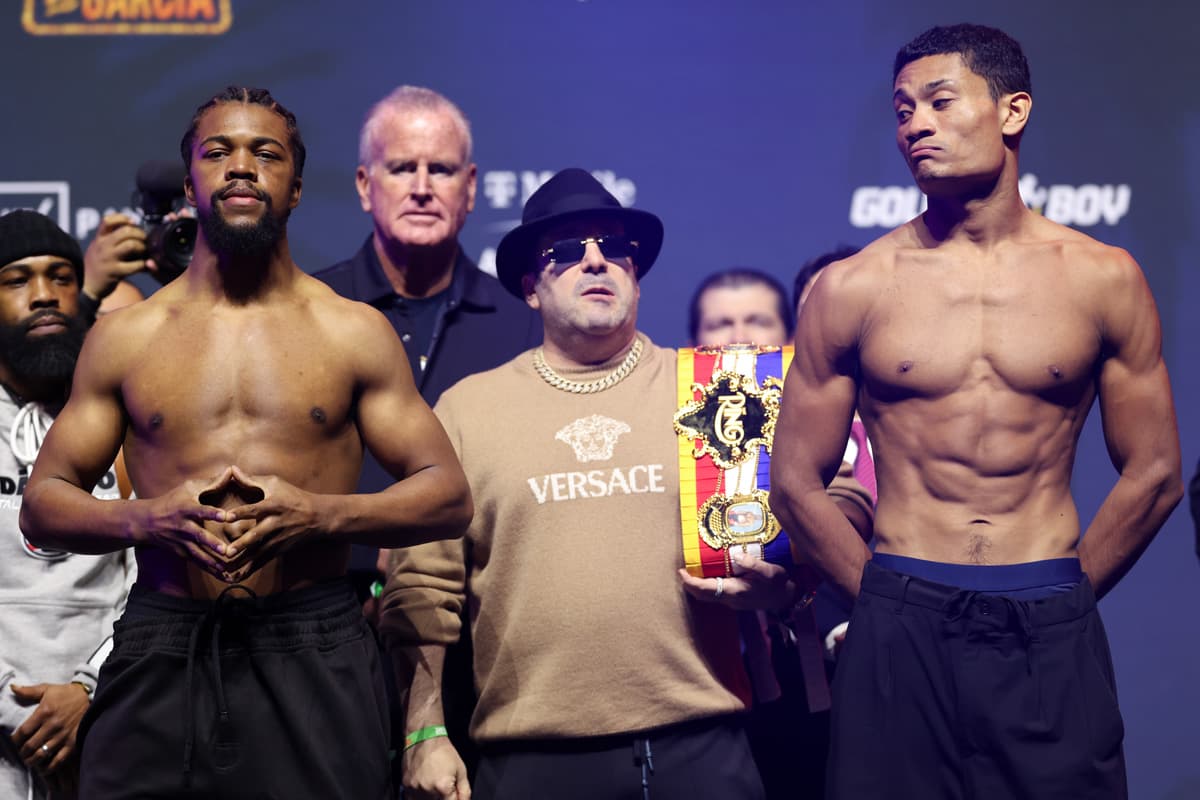 Gary Antuanne Russell and Andy Hiraoka during the weigh-in