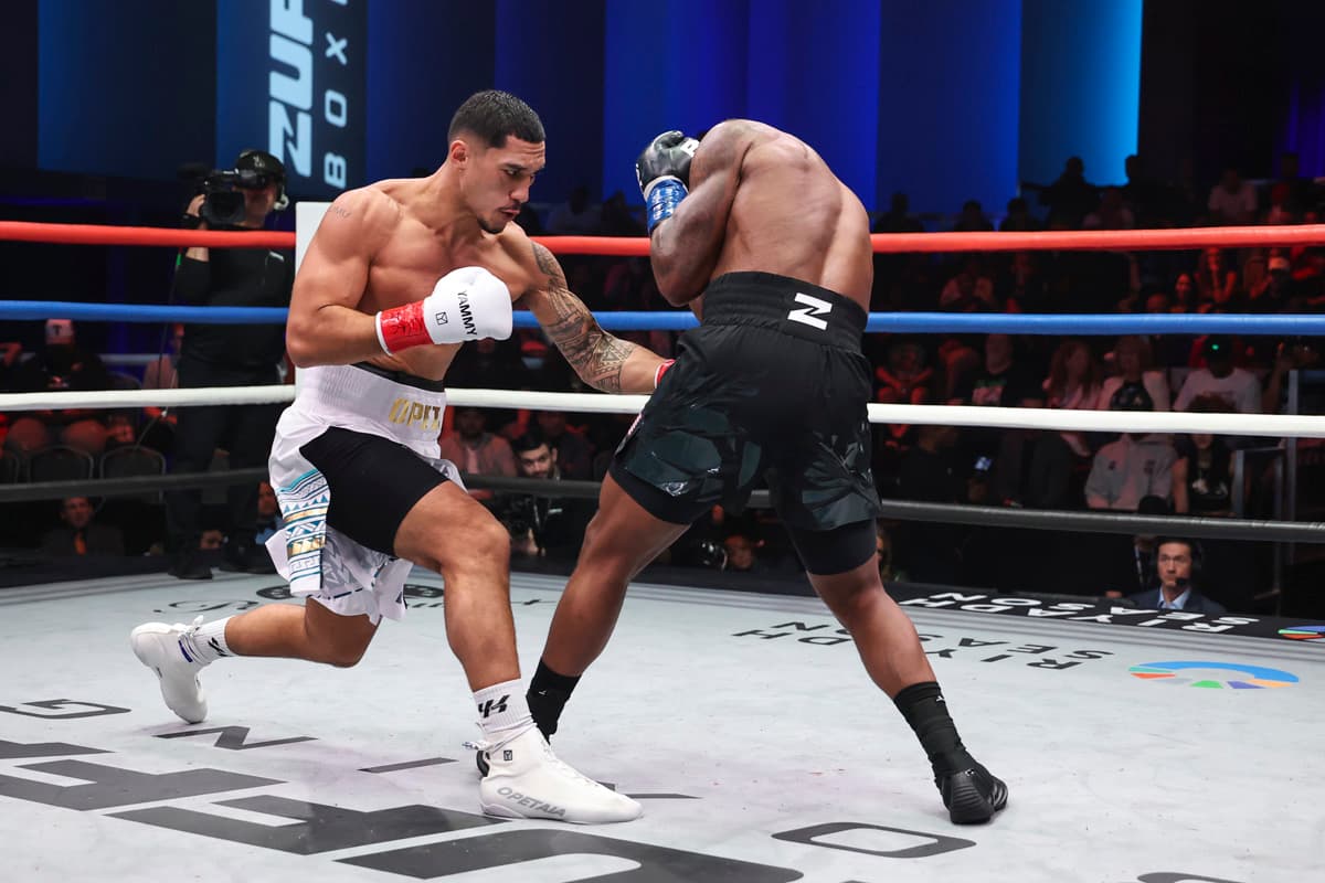 Jai Opetaia and Brandon Glanton during their boxing match
