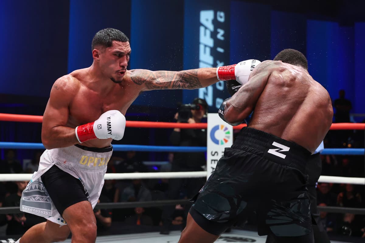 Jai Opetaia and Brandon Glanton during their boxing match