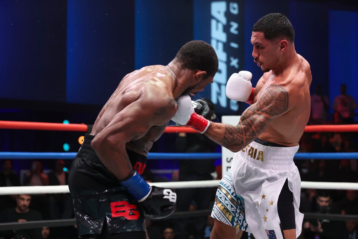 Jai Opetaia and Brandon Glanton during their boxing match