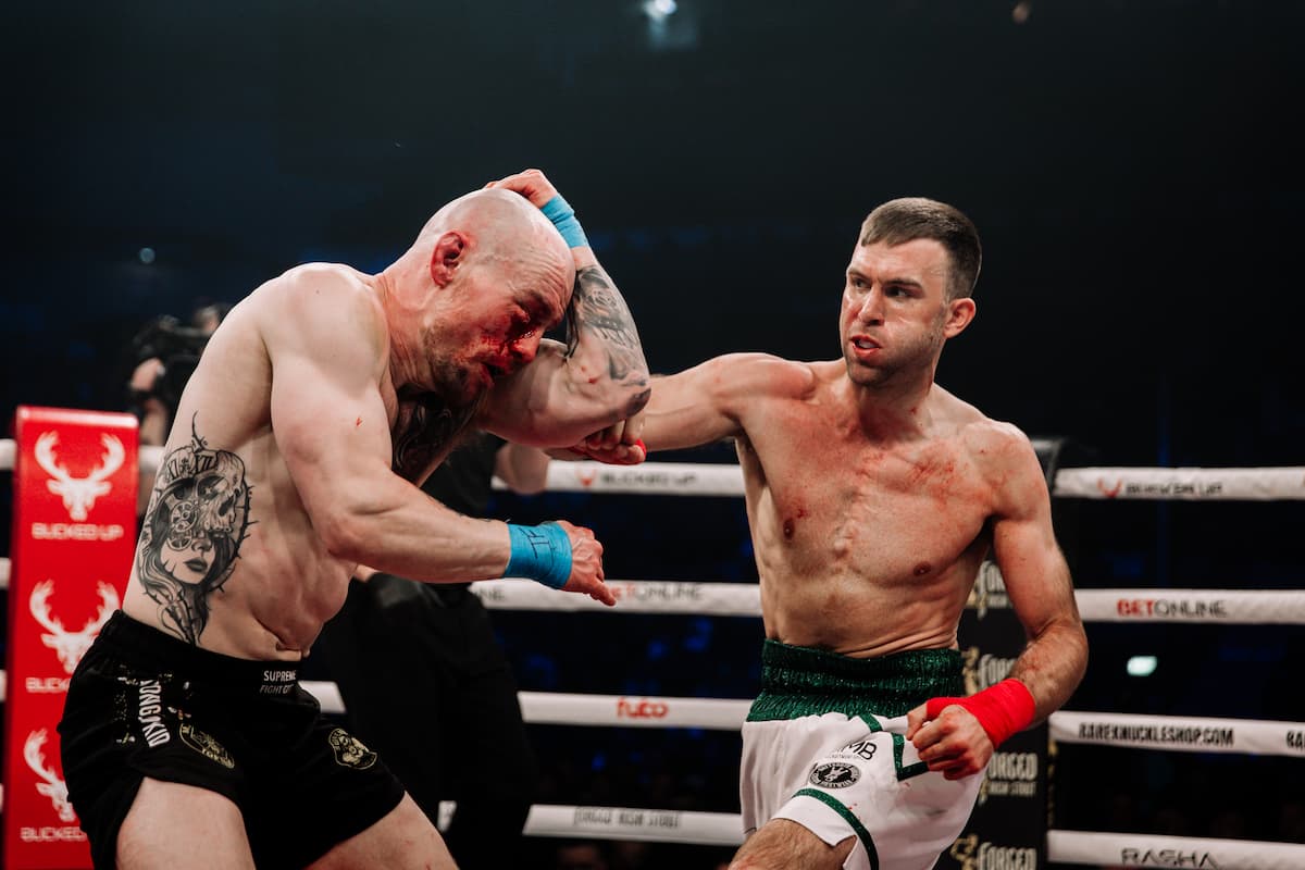 Mikey Henderson and Liam Dooley during their bout