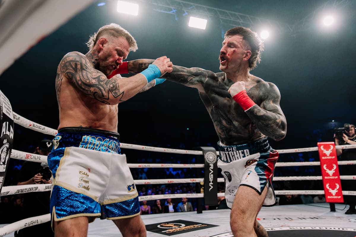 Sean Weir lands a punch during his bout against Matty Hodgson