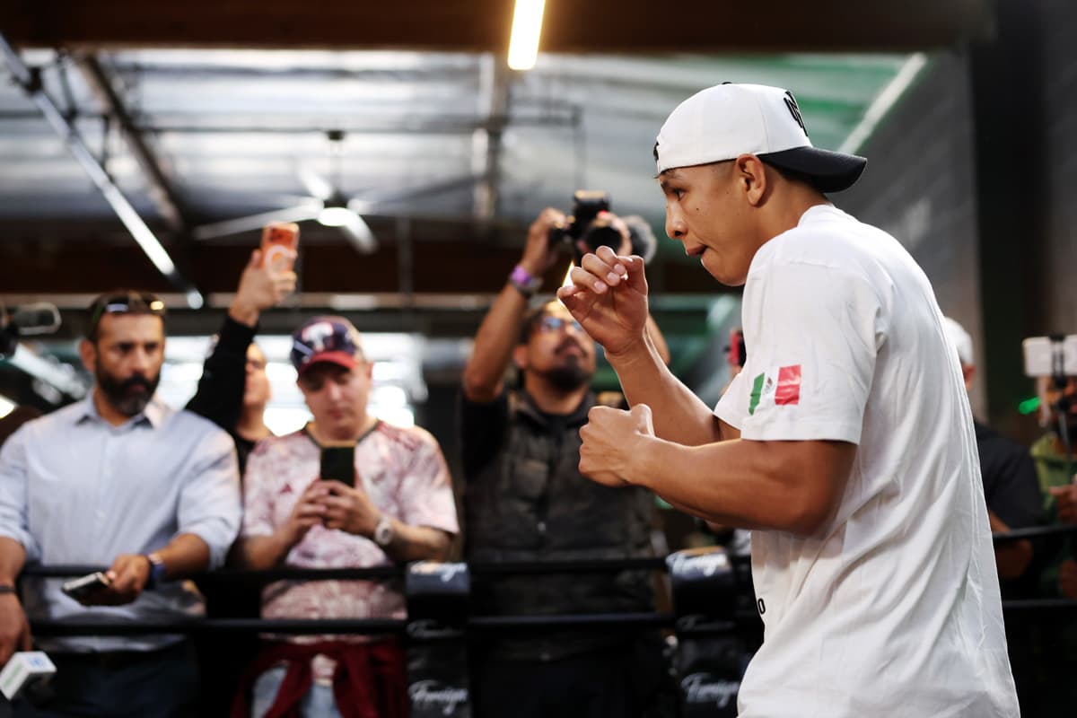 Jaime Munguia shadowboxes during a media workout
