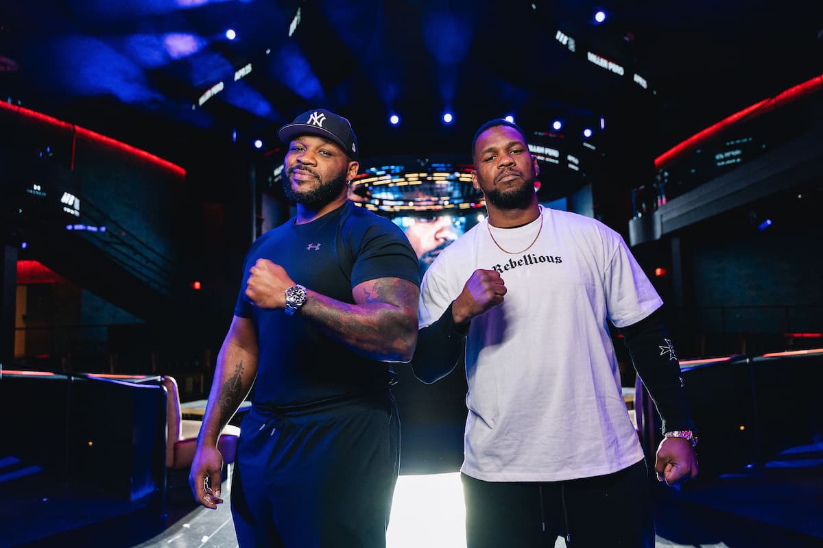 Jarrell Miller and Lenier Pero posing