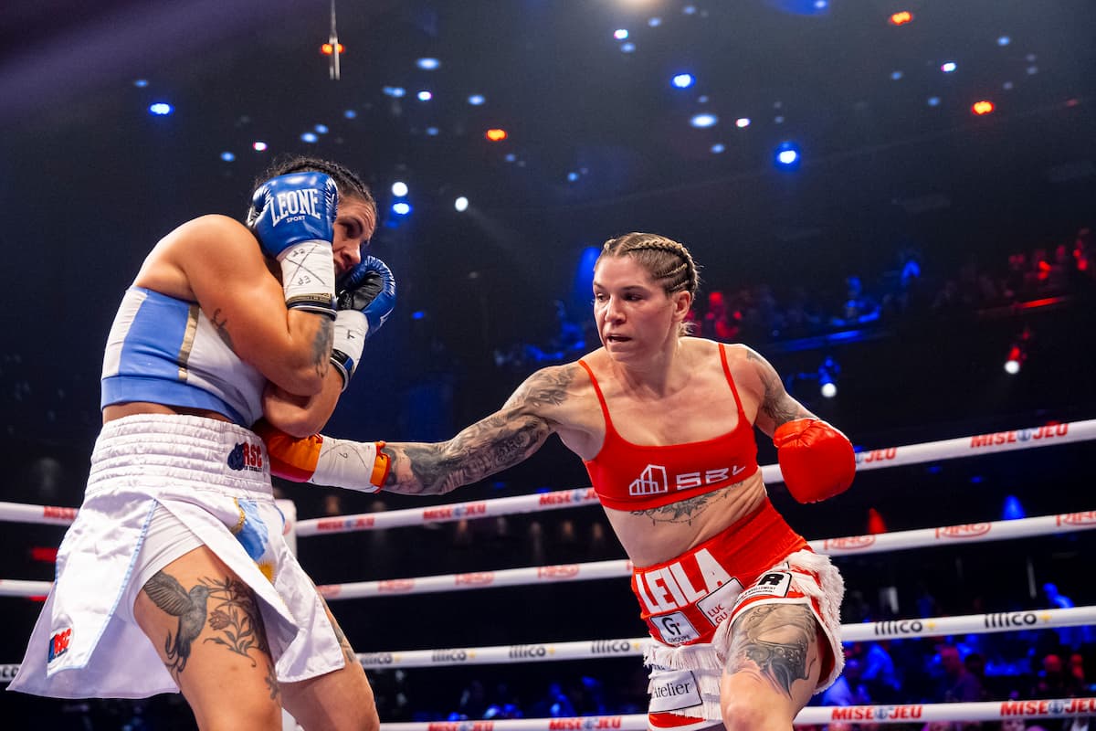 Leila Beaudoin lands a body punch during her boxing bout against Victoria Noelia Bustos