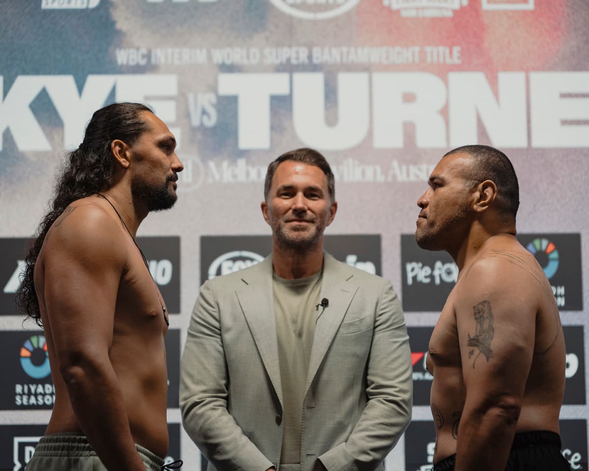 Teremoana Teremoana and Bowie Tupou face off at the weigh-in ahead of their boxing match