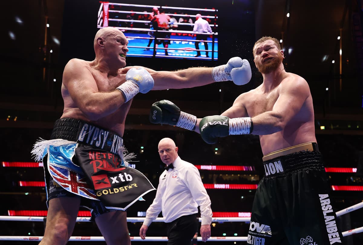 Tyson Fury throws a hook during his boxing match against Arslanbek Makhmudov