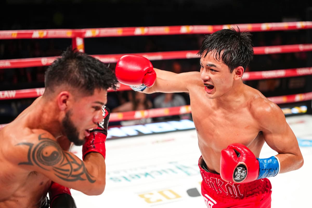 Alexander Gueche throws a punch during his bout against Joshua Montoya