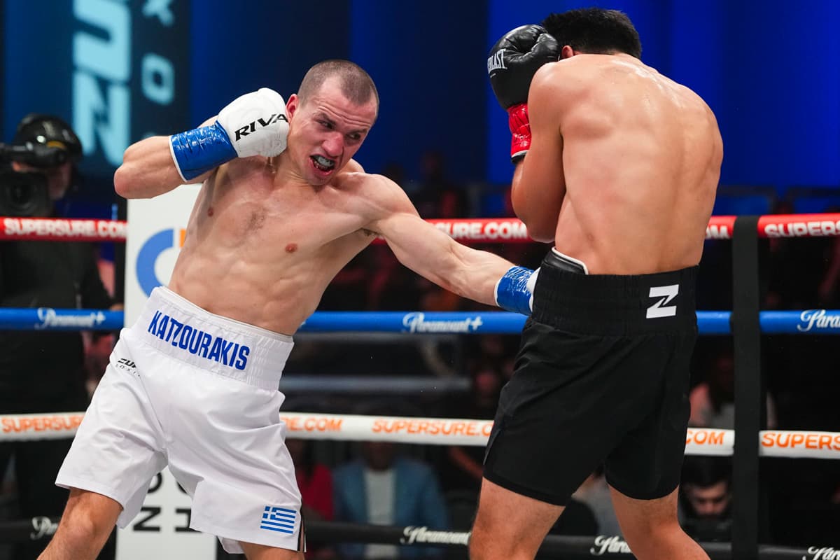Andreas Katzourakis lands a punch during his bout against Misael Uziel Rodriguez