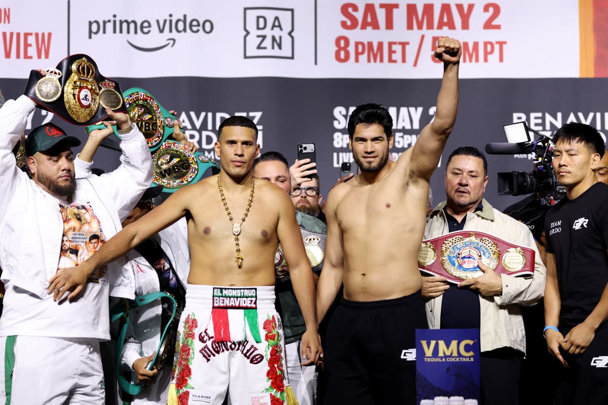 David Benavidez and Gilberto "Zurdo" Ramirez during the weigh-in