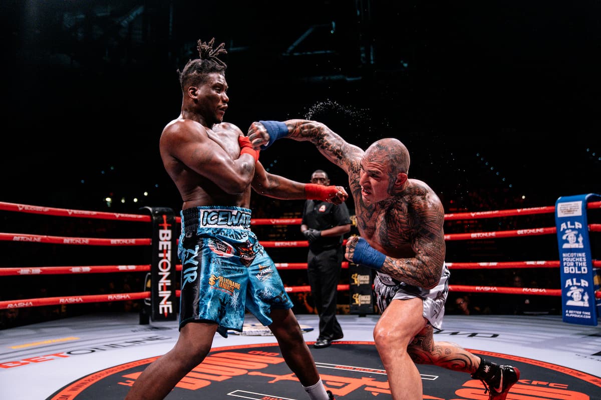 Jake Bostwick throws a punch during his bout against Roderick Stewart