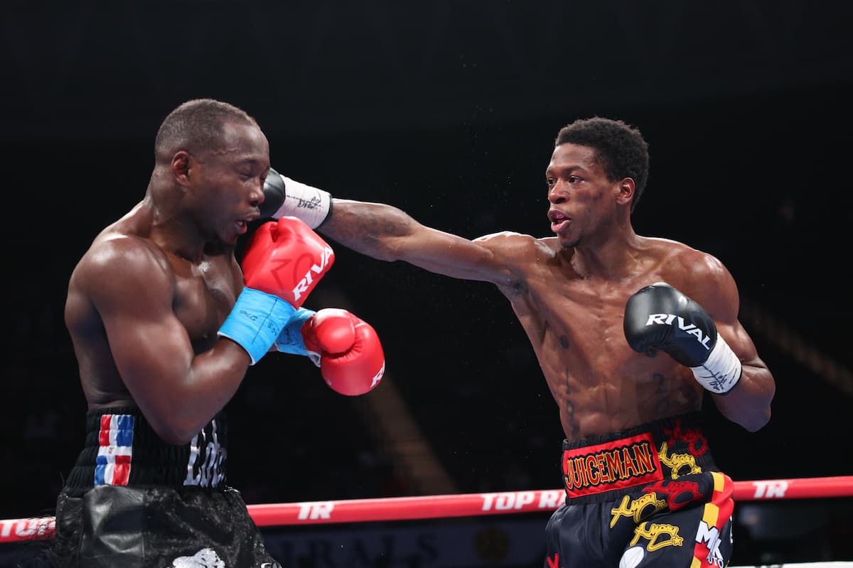 Keon Davis lands a punch during his bout against Edwine Humaine Junior