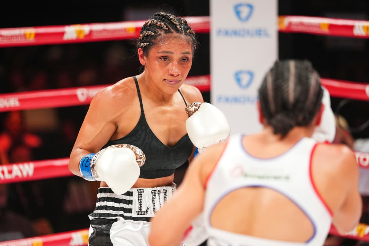 Lourdes Juarez during her bout against Yokasta Valle