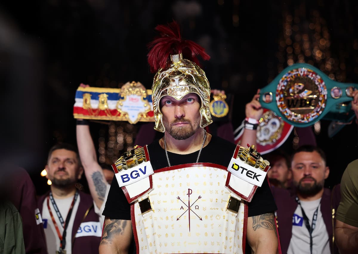 Oleksandr Usyk during ring walk