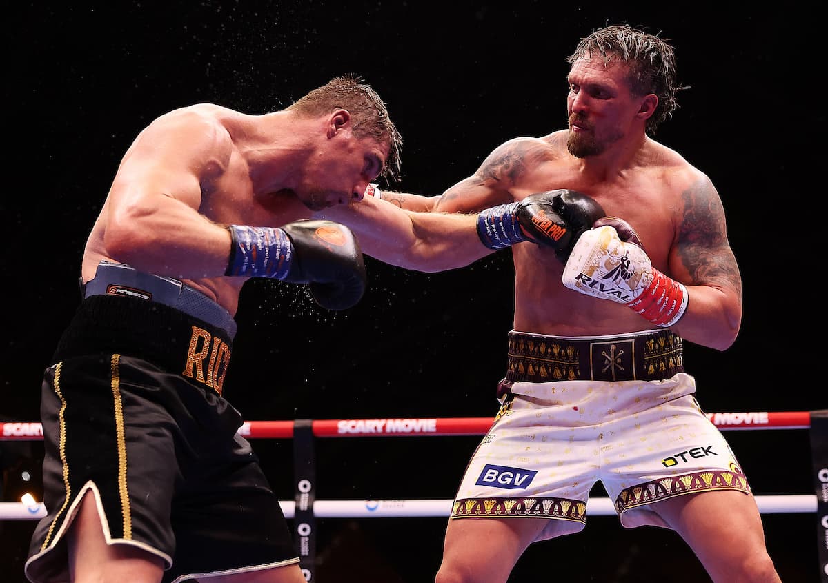 Oleksandr Usyk lands a hook during fight against Rico Verhoeven