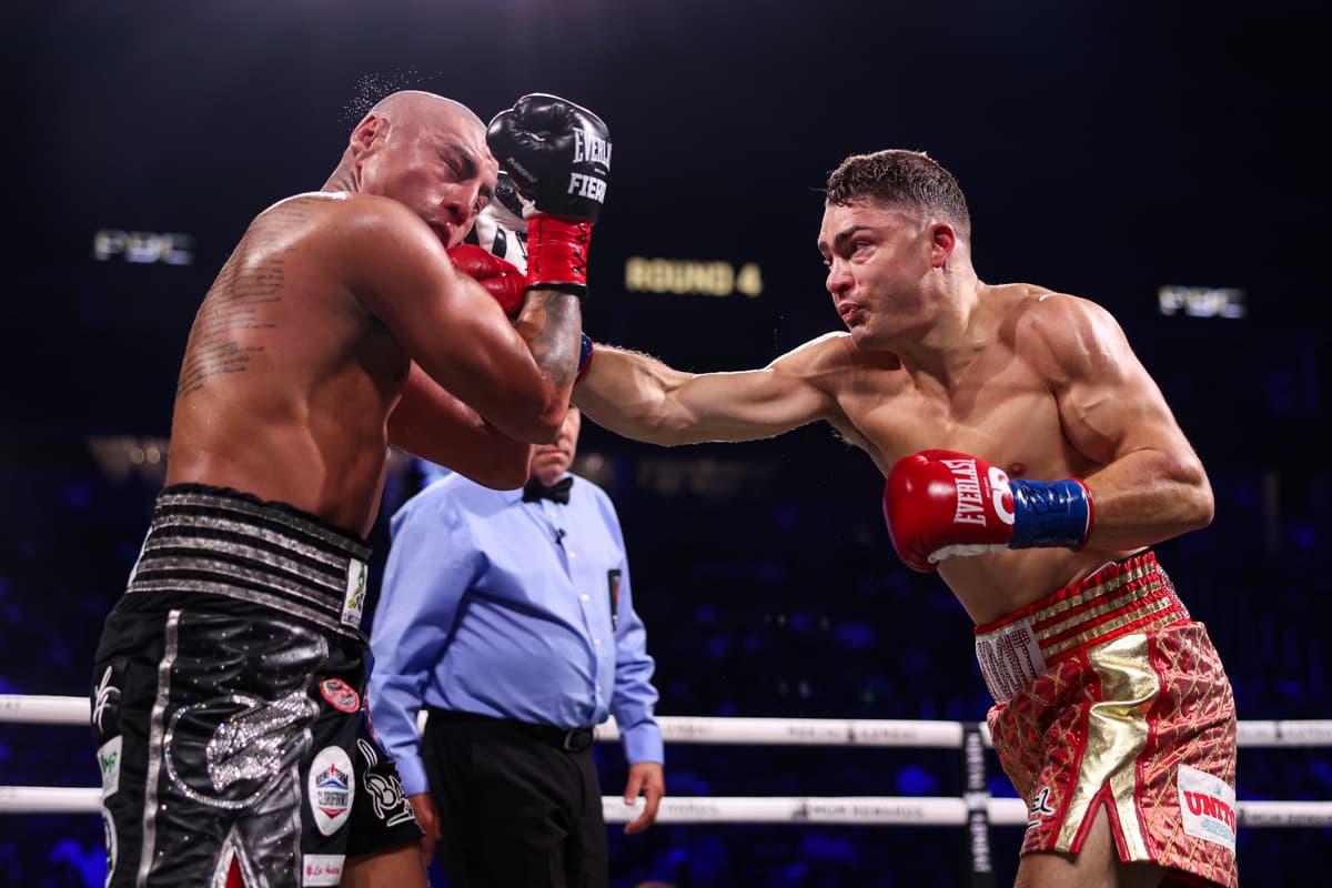 Oscar Duarte landing a punch during his fight against Angel Fierro