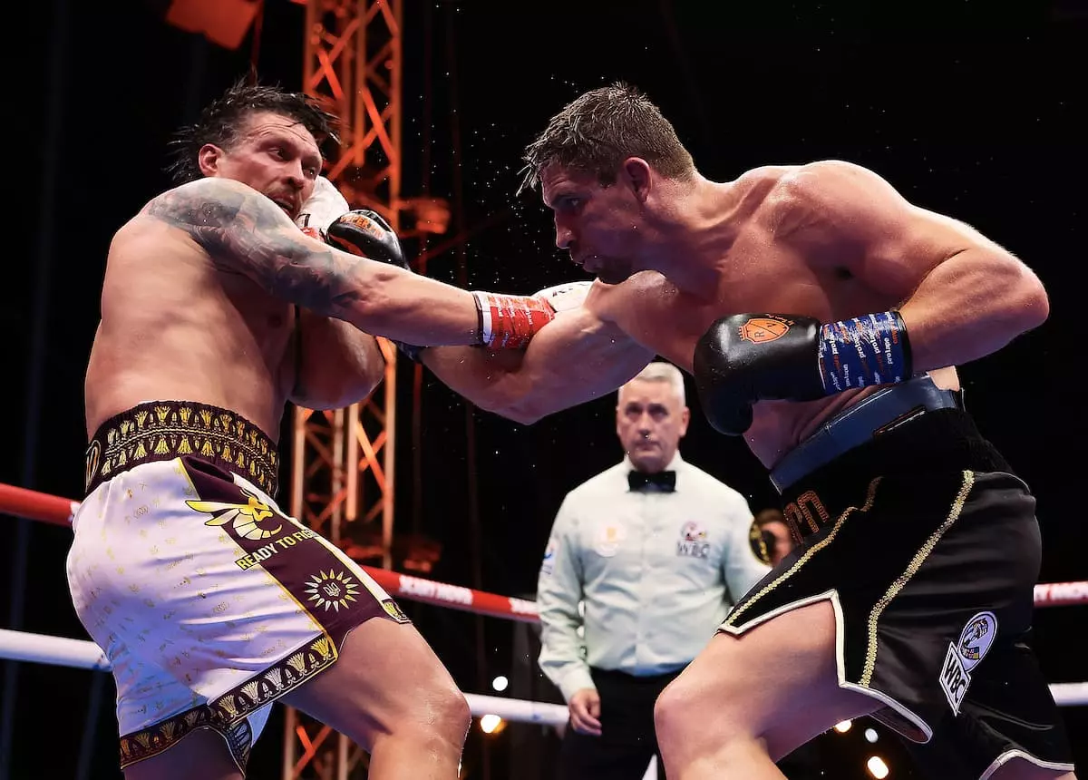 Photos: Oleksandr Usyk drops and stops Rico Verhoeven to retain title - FIGHTMAG