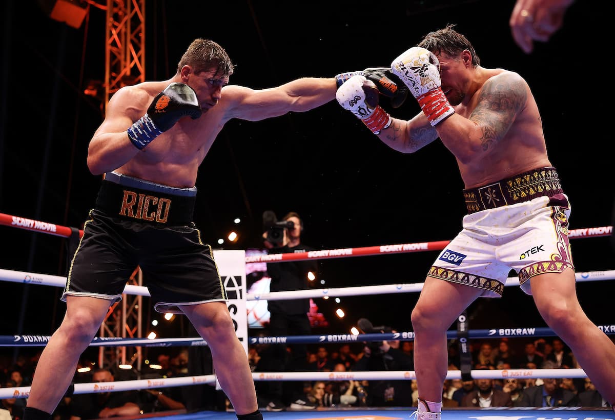 Rico Verhoeven throws a jab during fight against Oleksandr Usyk