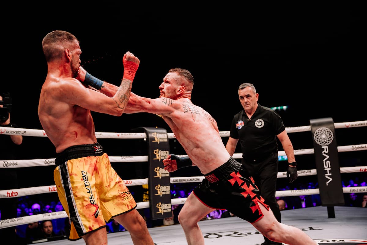 Tommy Hawthorn lands a punch during his bout against Will Smith
