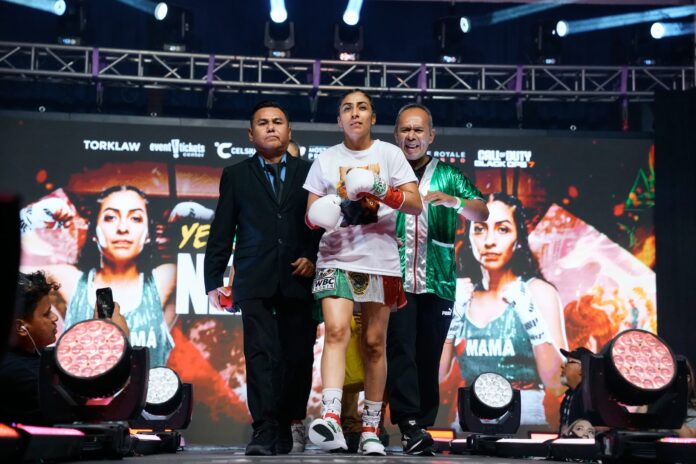 Yesica Nery Plata during her ring walk