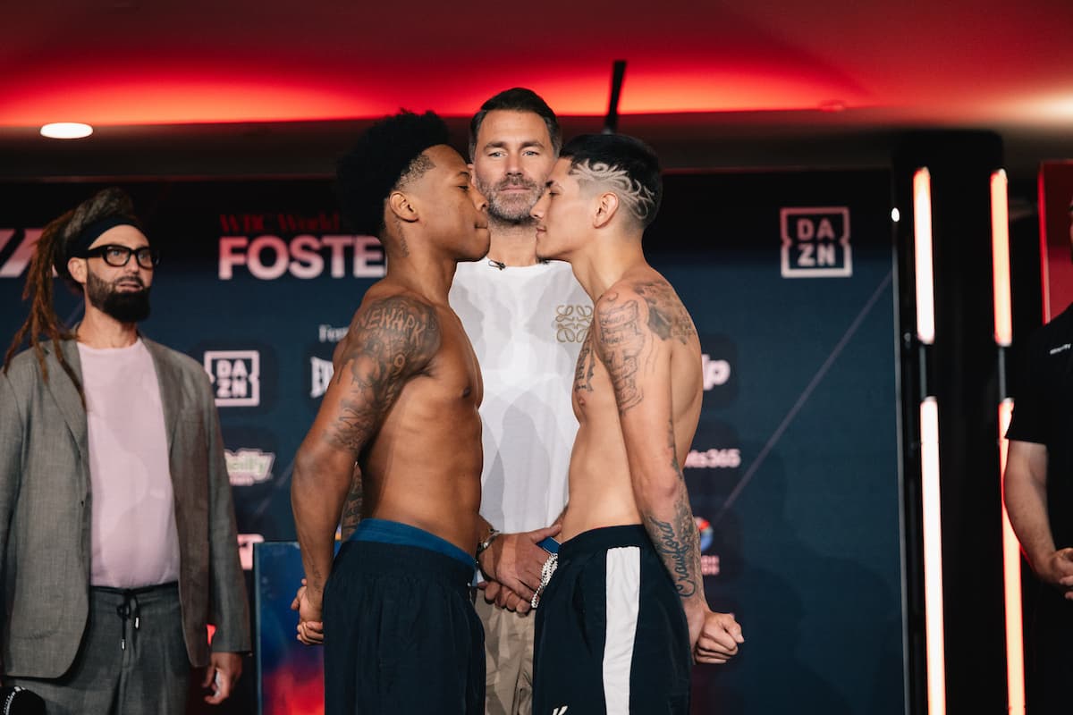 Zaquin Moses and Travis Crawford face off at the weigh-in