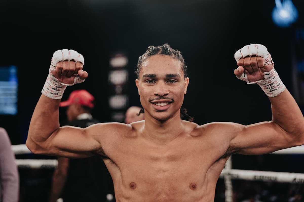 David Lopez celebrates victory over Joey Borrero