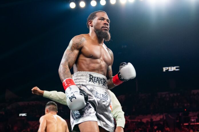 Lamont Roach during his bout against Isaac Cruz